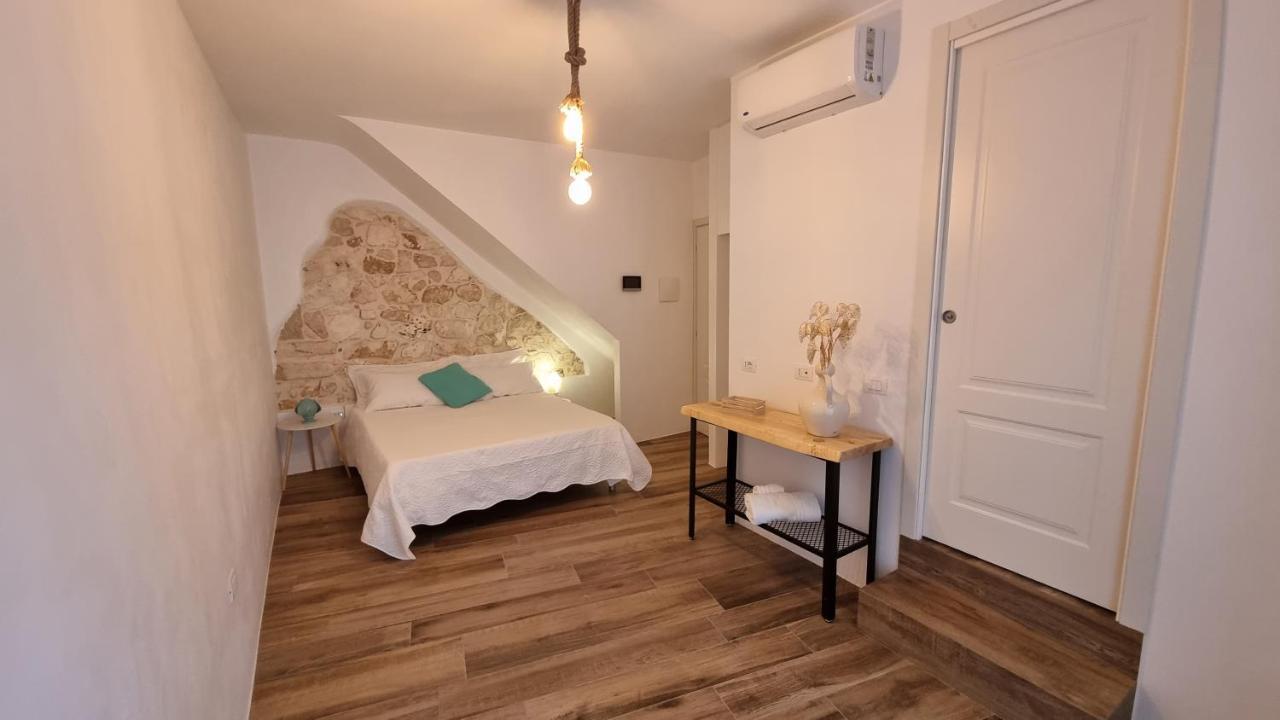Casa Apula Hotel Конверсано Екстериор снимка