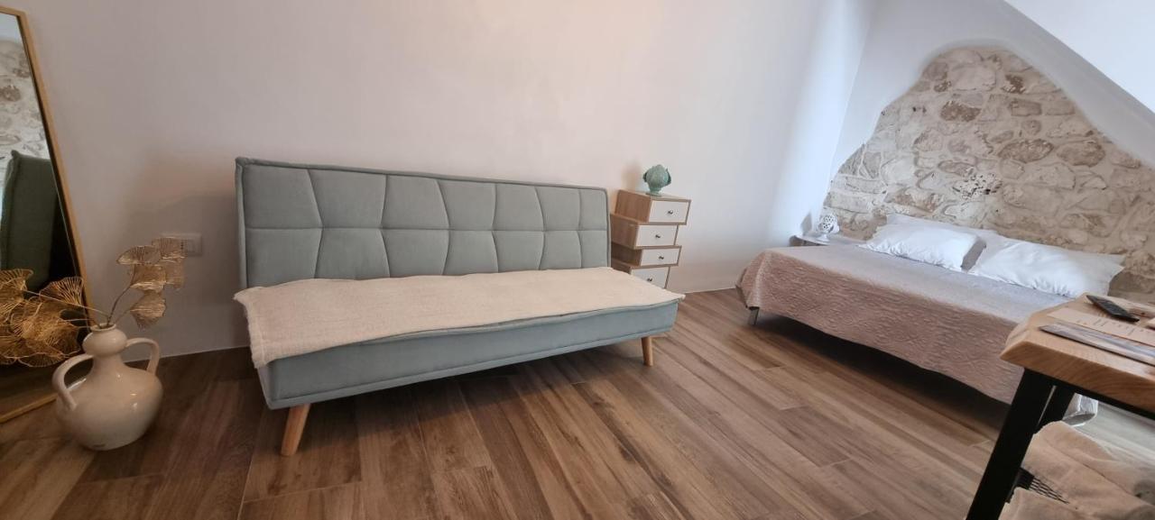 Casa Apula Hotel Конверсано Екстериор снимка