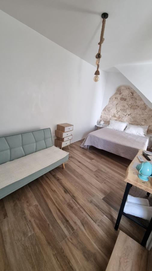 Casa Apula Hotel Конверсано Екстериор снимка